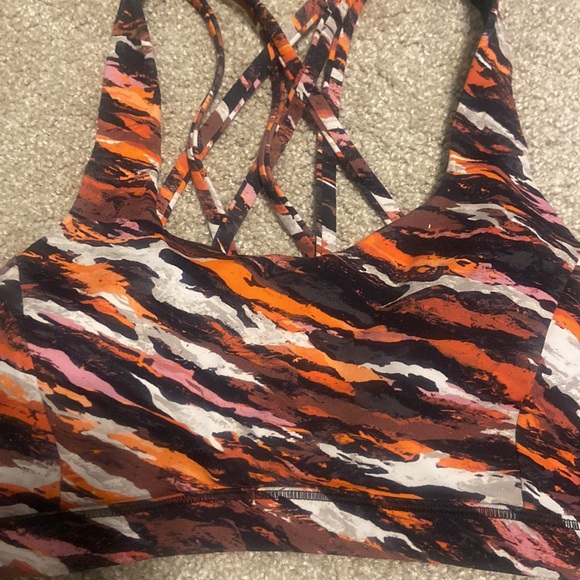 Lululemon bra - Picture 2 of 4